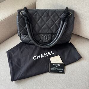 CHANEL Black Quilted Expandable Zip Bottom Rope Leather Yacht Flap Shoulder Bag